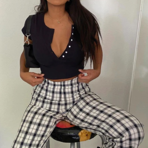 Princess Polly Pants - Picture 3 of 4